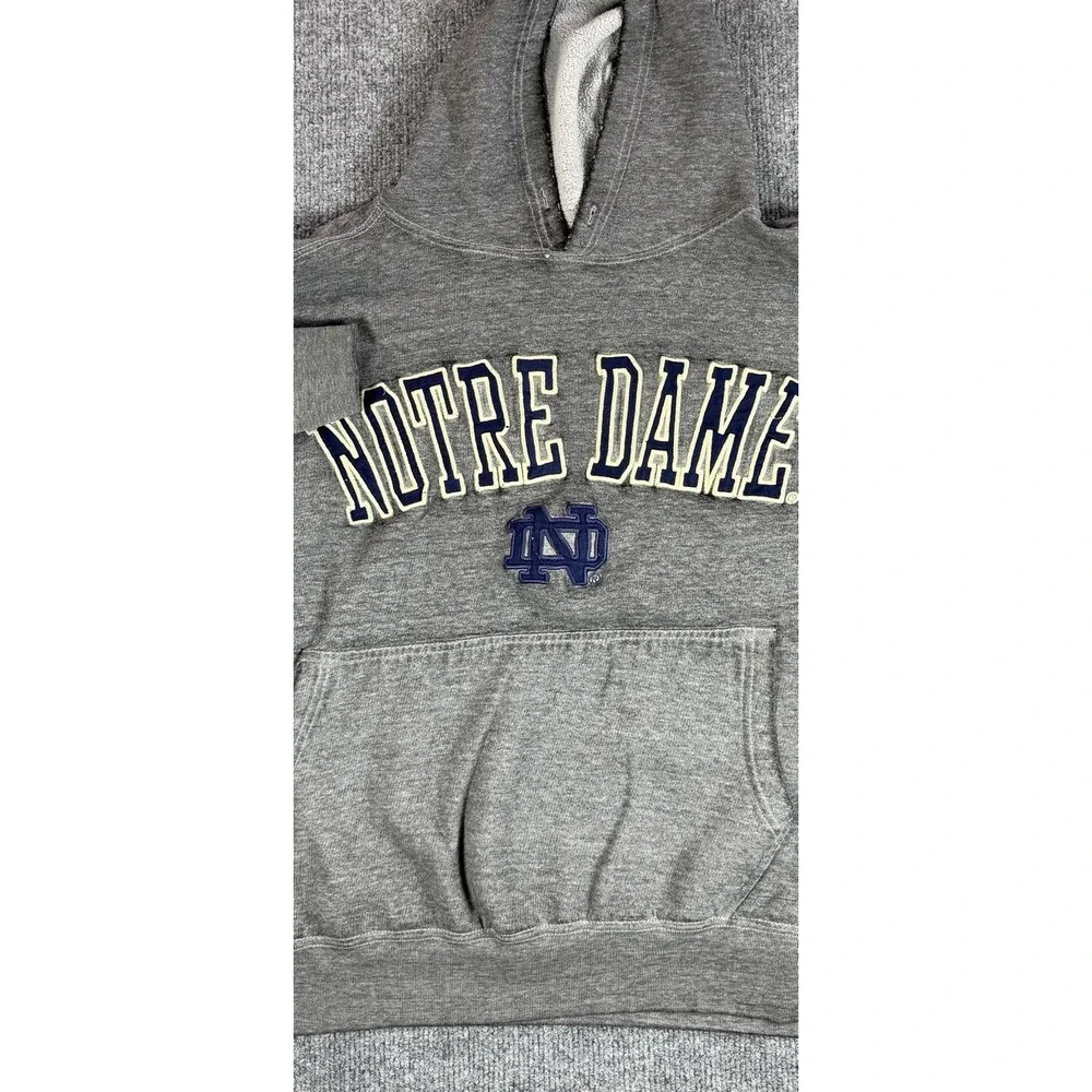 Vintage G-III Notre Dame Fighting Irish Gray Hoodie Sweatshirt Licensed Size S